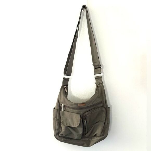Baggallini Handbags - Baggallini Everywhere Crossbody Bag w Pockets Gray